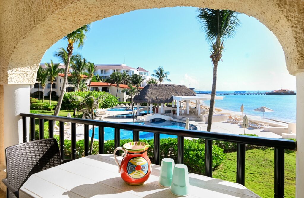Deluxe Direct Beachfront Xaman Ha